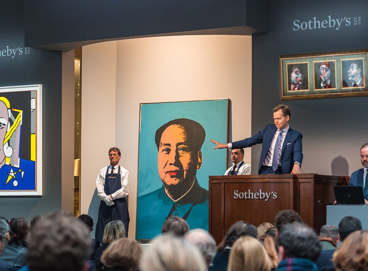 Buying and Selling Art at Auction (Spanish)